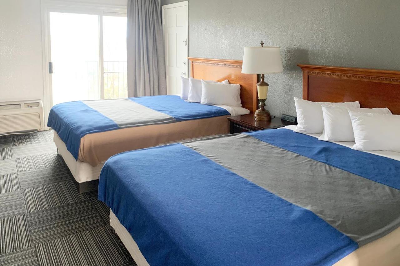 Lakeview Inn Lake St. Louis Luaran gambar