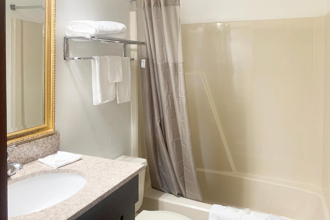 Lakeview Inn Lake St. Louis Luaran gambar